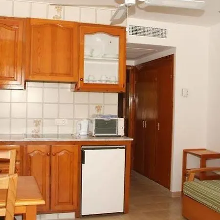 아파트 Sagitario Vista Playa I 칼라 블랑카